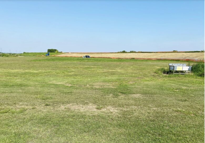 渡良瀬川河川敷 青少年ひろばキャンプ場