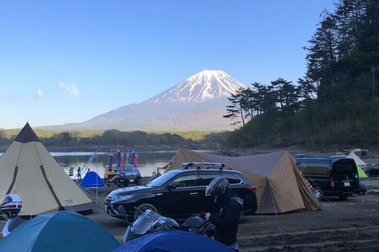 精進湖キャンピングコテージ