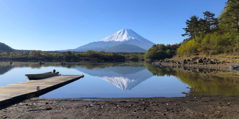 精進湖キャンピングコテージ